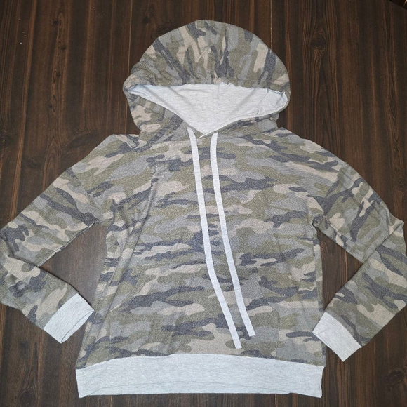 7th Ray Tops - 7th Ray Camo Hoodie Women's Green Gray M